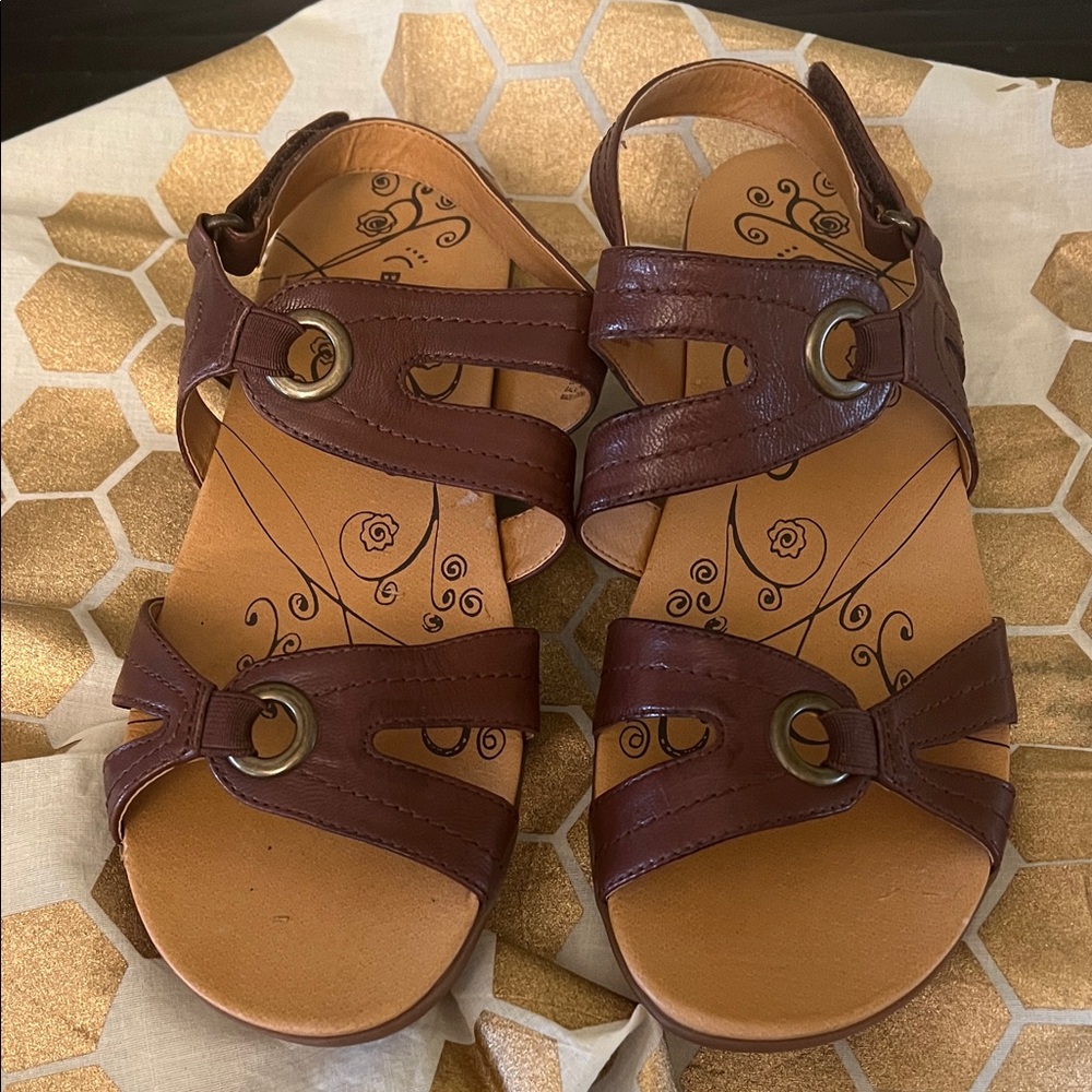 BareTraps Brown Sandals